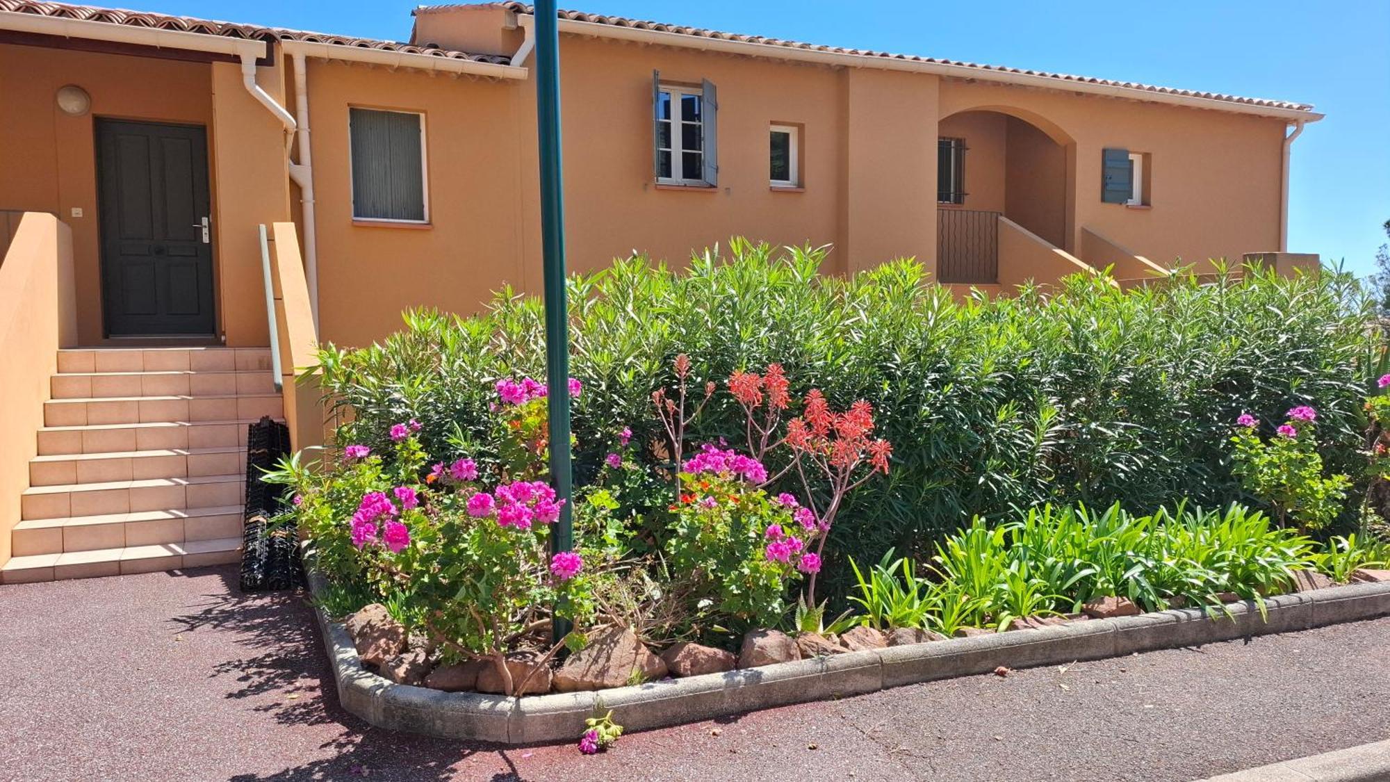 Rochemarine Panoramic Apartment Théoule-sur-Mer Exterior photo